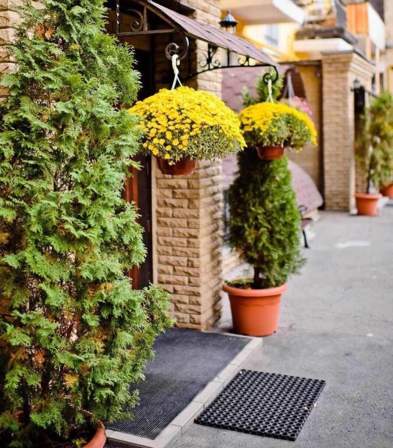 Khreschatyk Suites Киев Экстерьер фото